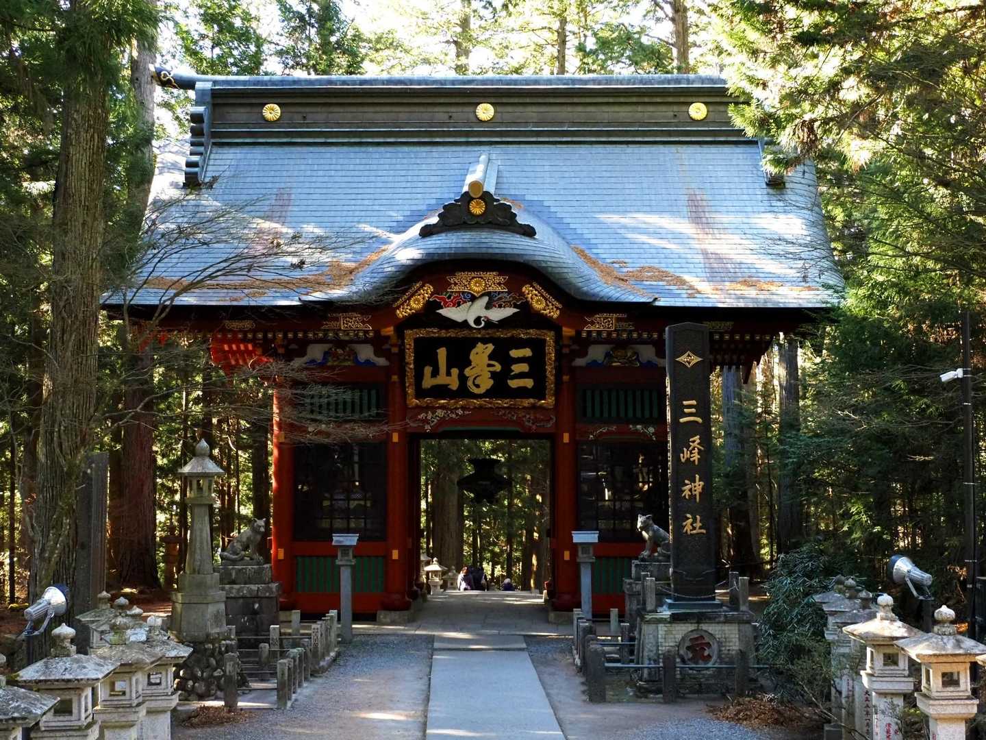 随身門

荘厳な雰囲気