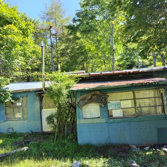 丸川荘、開いてるの見た事ありません