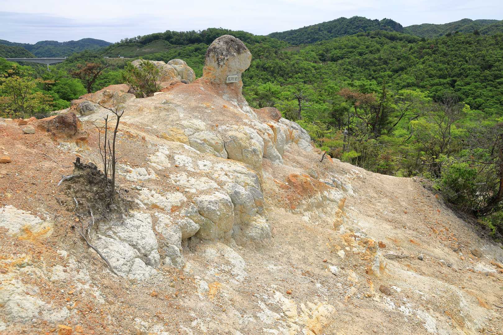 風吹岩