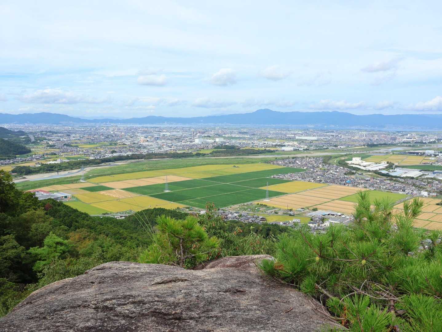 からの景色✨✨
田んぼがパッチワークみたいで綺麗😍