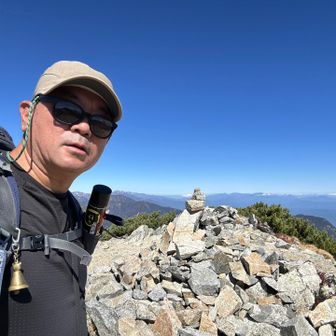 記念に横通岳。