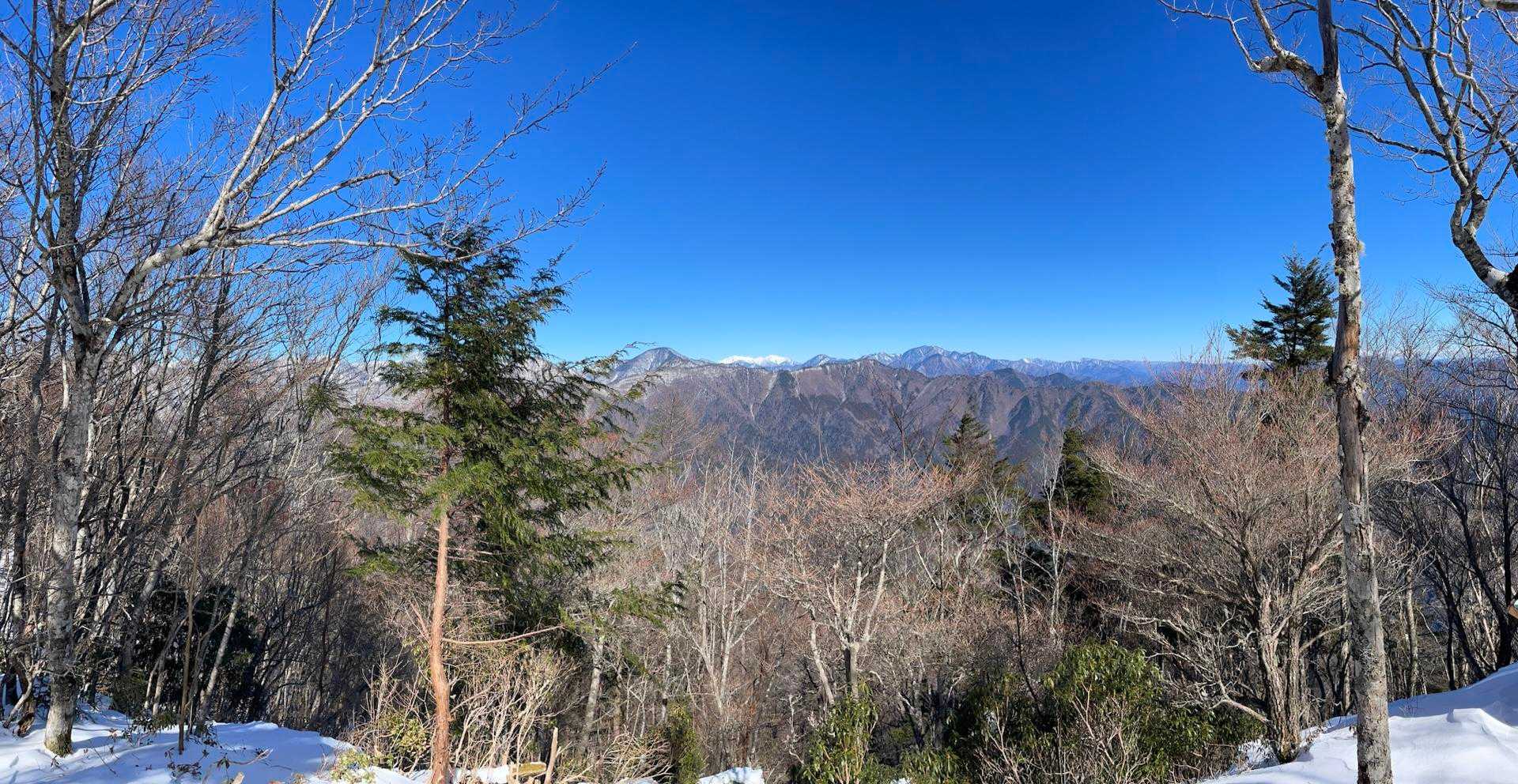 今年はモコちゃんと見える山域を行ってみよー🏃‍♂️⛰️とお約束🤭