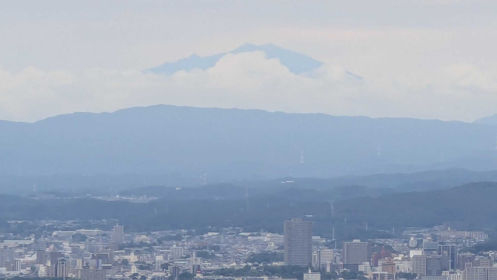 ☁ってるけど御嶽山見える