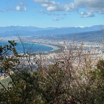 そして❣️南アルプスがとてもきれいに見えました！塩見岳はもうすっかり白くなっています