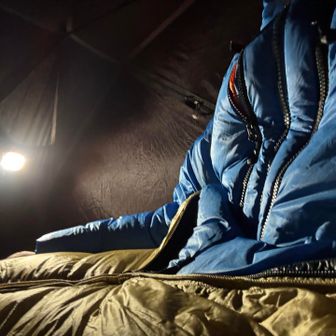 夜中、バザバサすごい雨音で目覚める😭

やばいのか⁈出ないけど外に