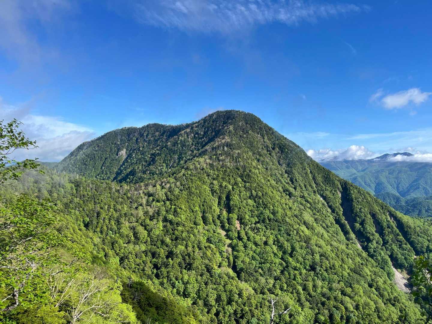 皇海山はまだ遠い