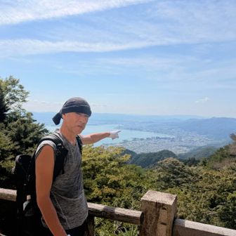 近江大橋とプリンスホテルが見えます