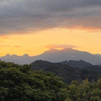 山頂から英彦山
