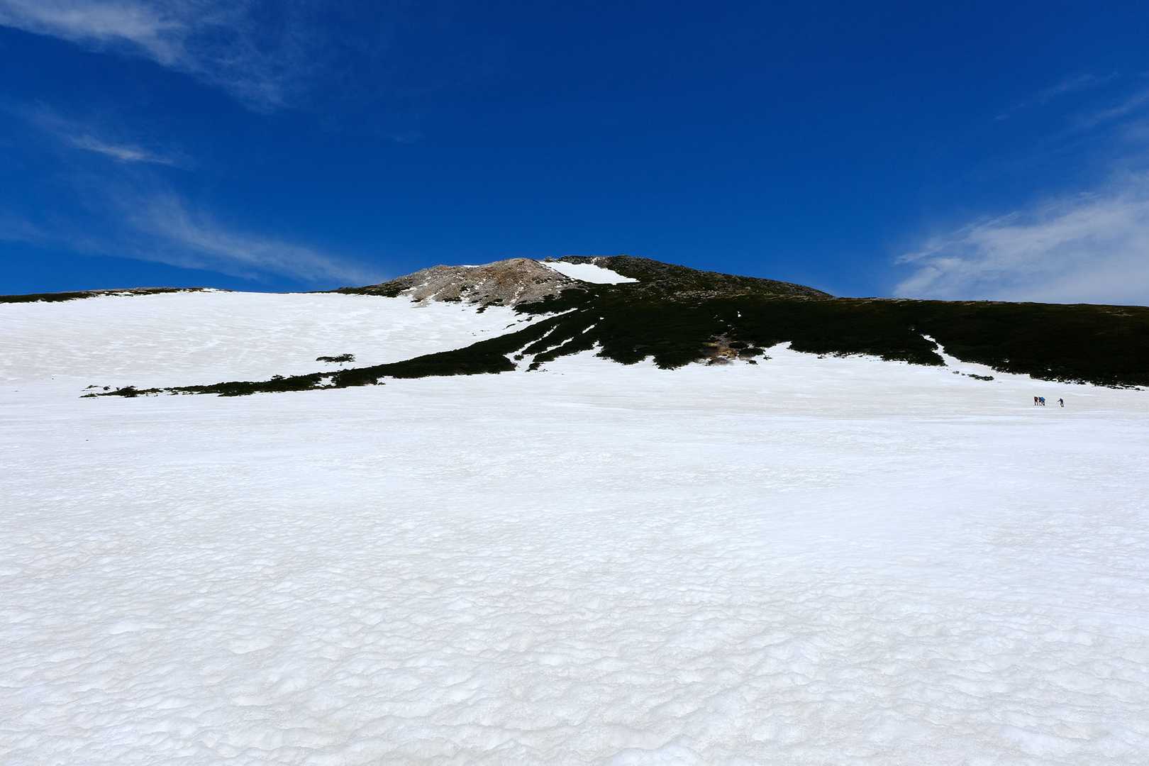 御前峰を振り返り。