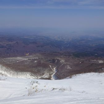 西鴉川源頭は一昨日からの強風で？カリカリ…
エッジが効かないので回避。
狙う時期が難しい