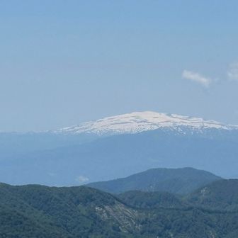 月山