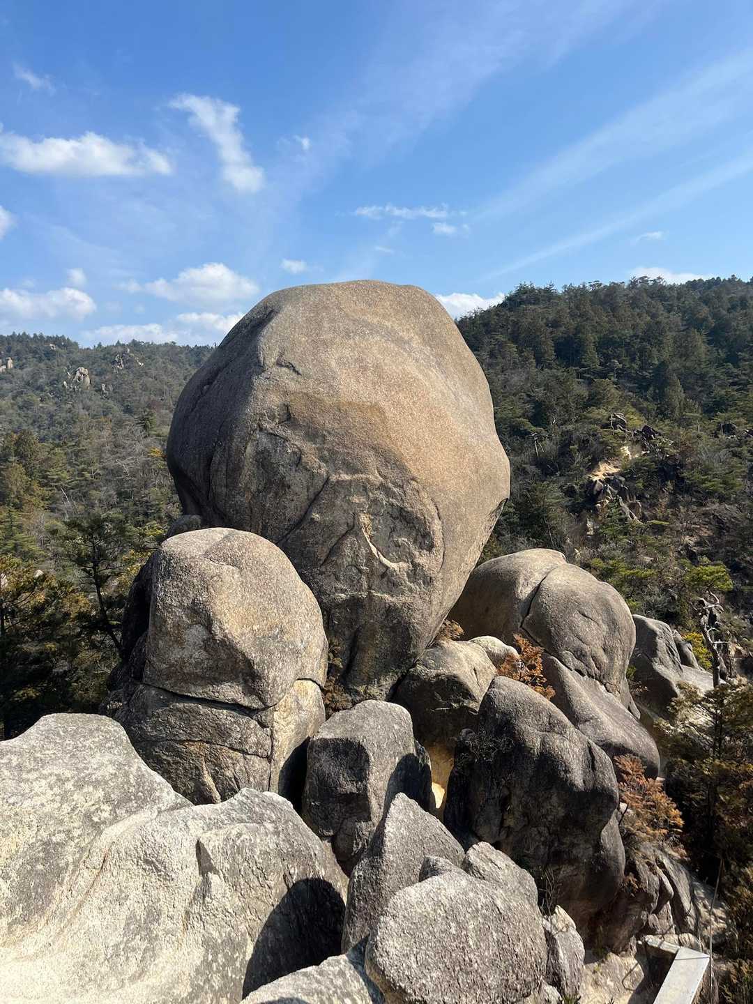 宇宙人岩👽
と命名