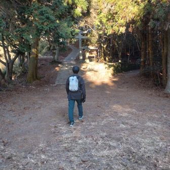 丹生神社方面へ