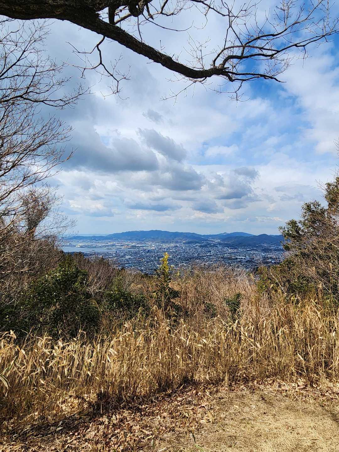 ゆうひの丘だっけ？
忘れた