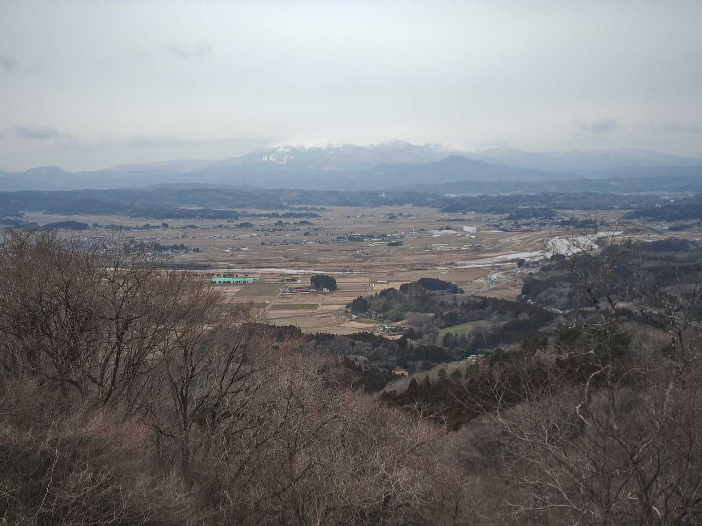 反対側には蔵王連峰