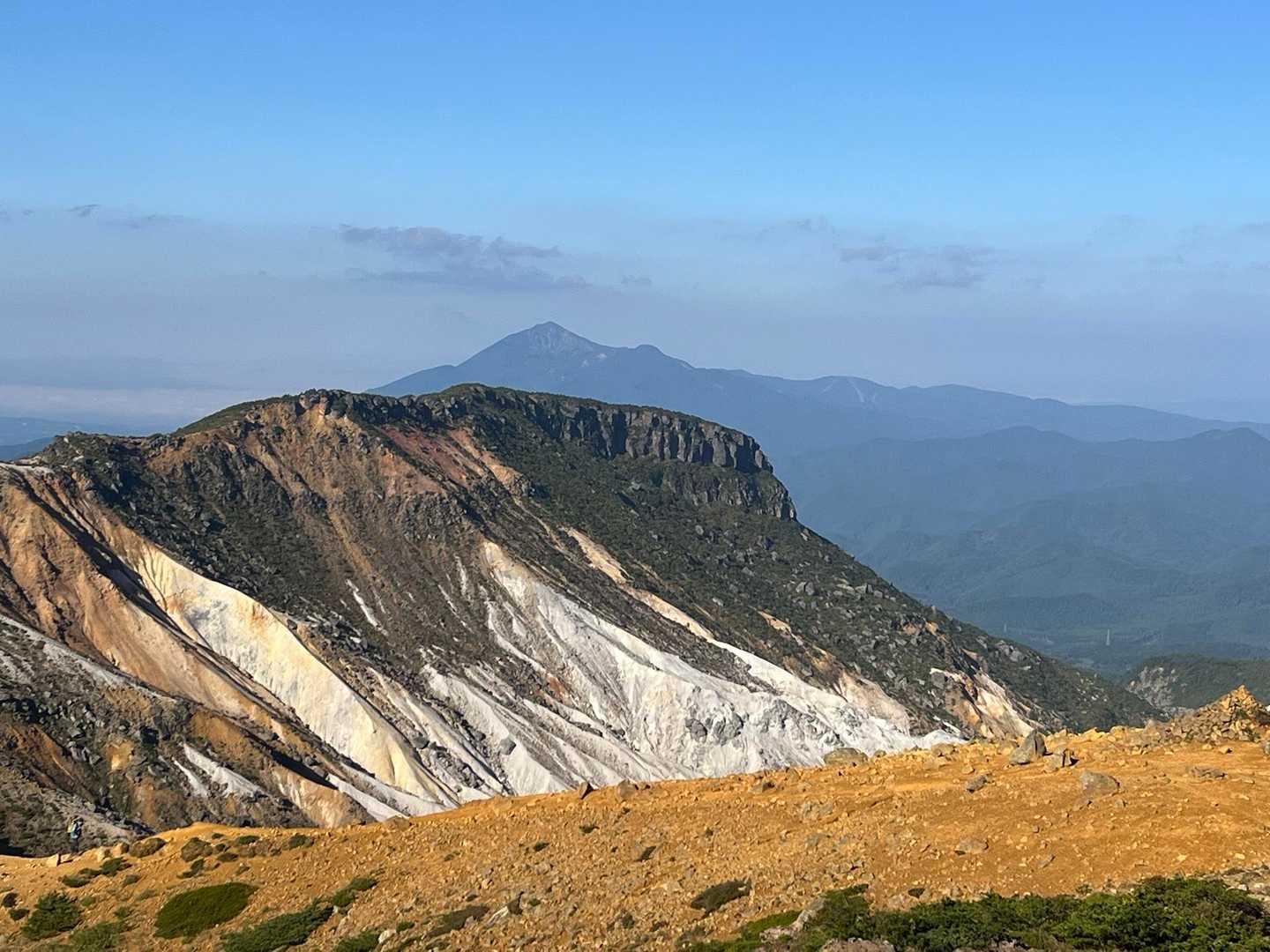 左手に磐梯山🫸
