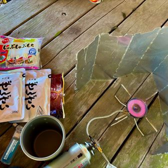 本日は7座予定　5座ゲットしたところで小腹を満たします　　本日は温かい"ぜんざい"を用意しました

井村屋のレトルトだけどね　薄切り餅をトッピング
