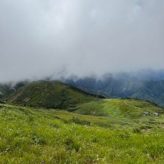 谷川方面山頂付近は晴れないね