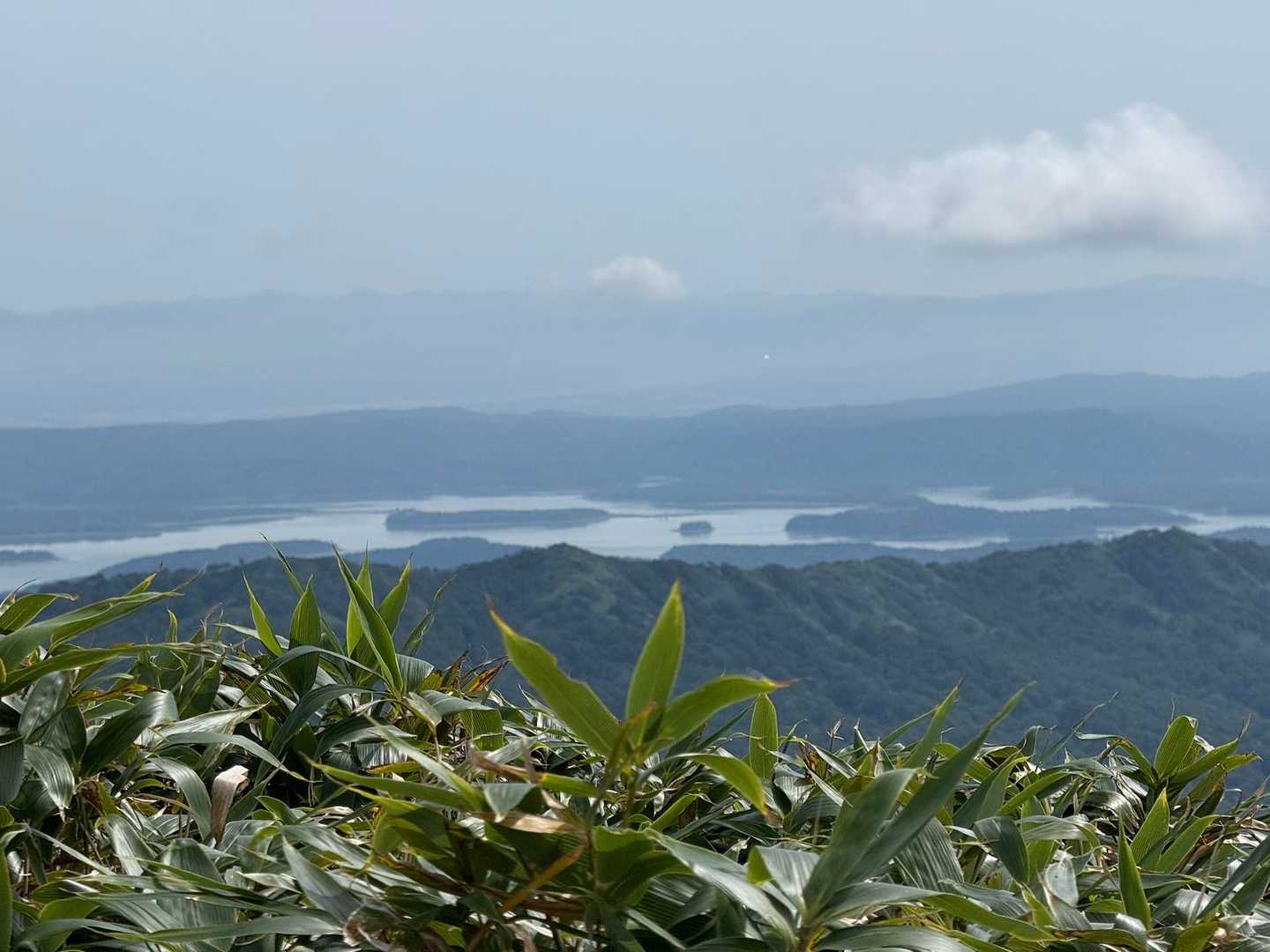 朱鞠内湖