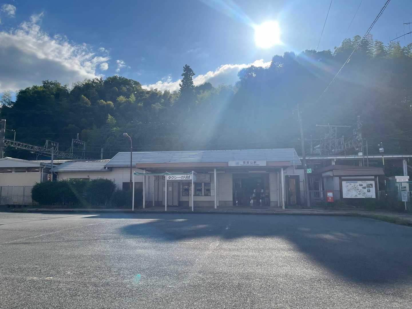 ゴールの壺阪山駅
初めての高取山は
予想以上に見どころ満載で楽しい山でした！
また紅葉の時期に🍁
おつかれ山