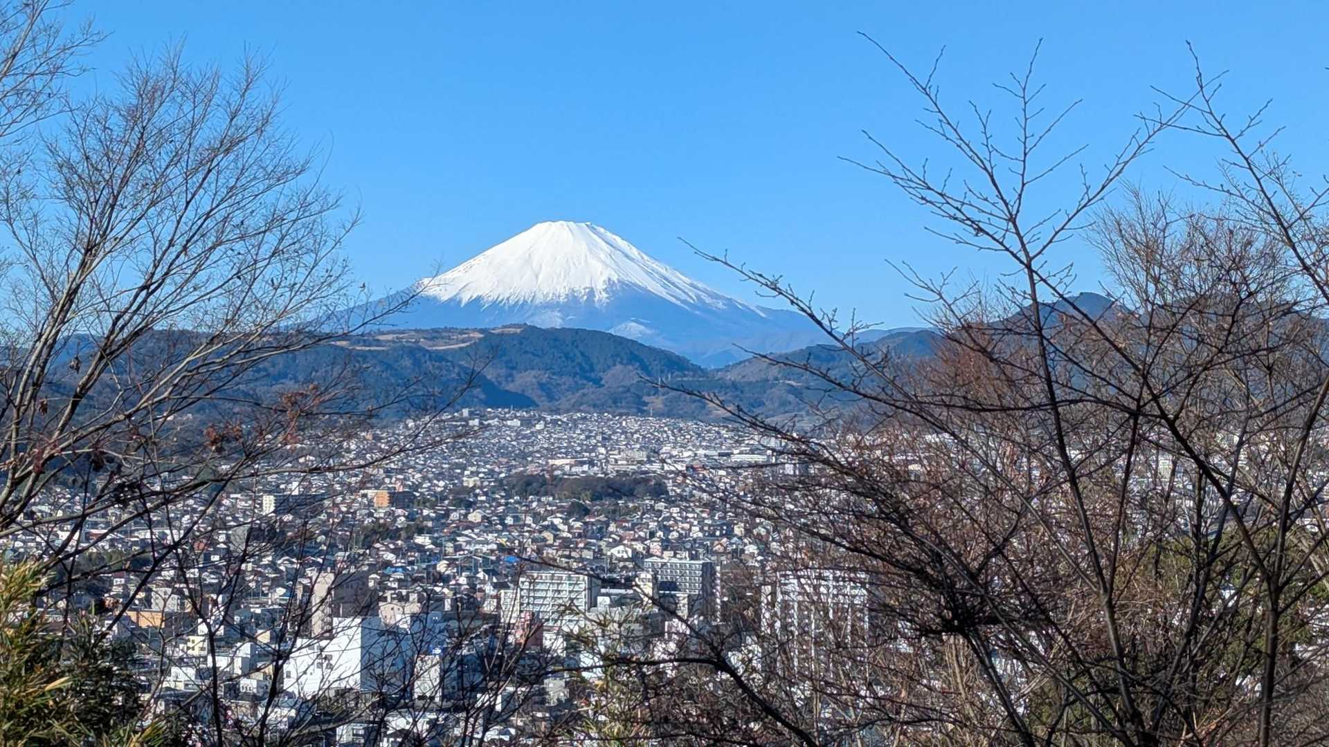 始めの一座浅間山から富士山ド～ン！