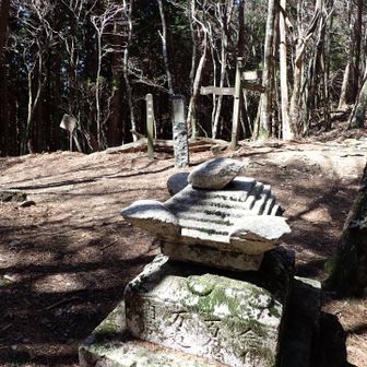 やっとのことで果無峠到着
思った以上に坂が急だった（疲れていたから急に感じたかも）