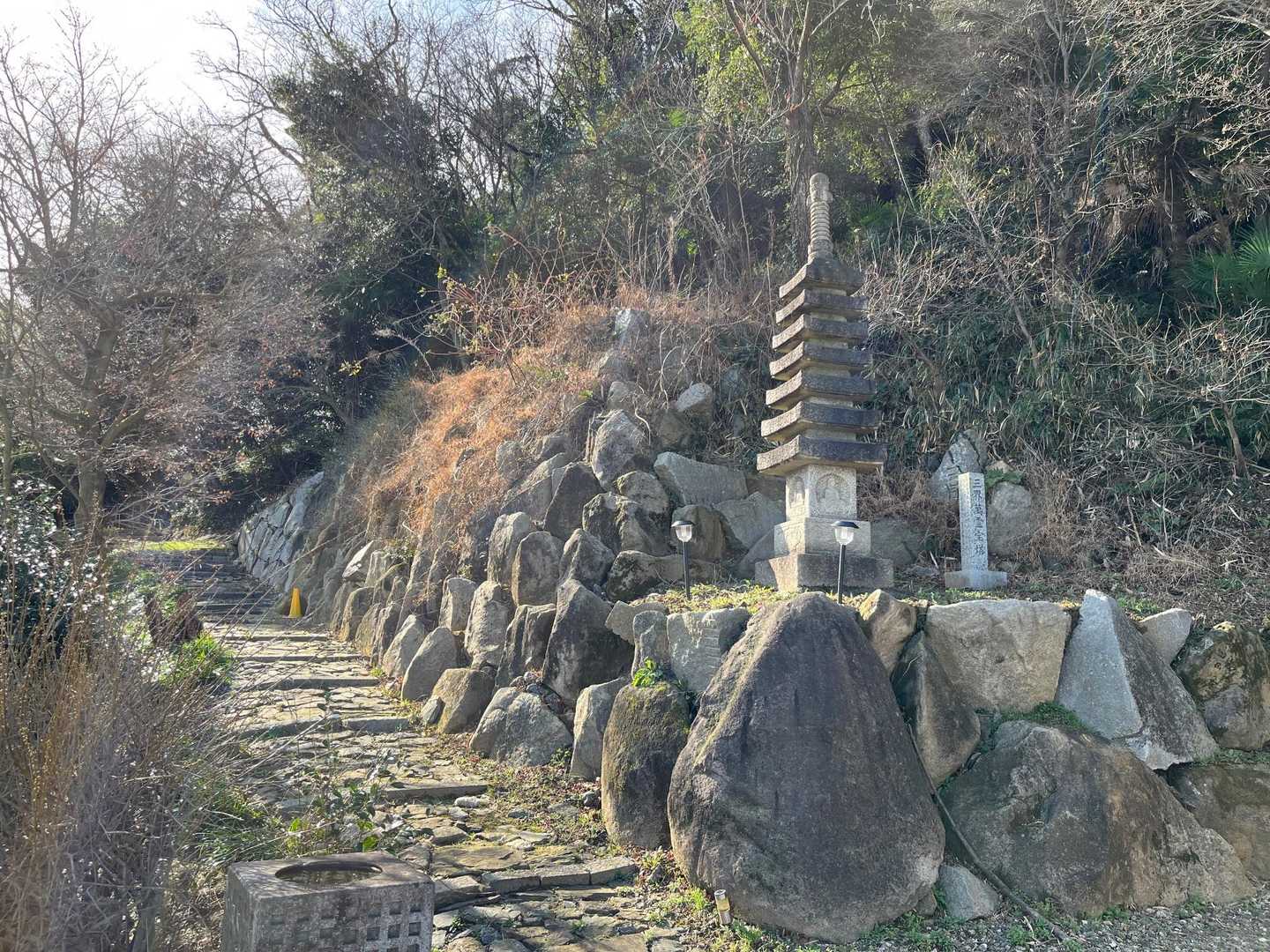 泉徳寺 福寿霊園の駐車場からスタート。