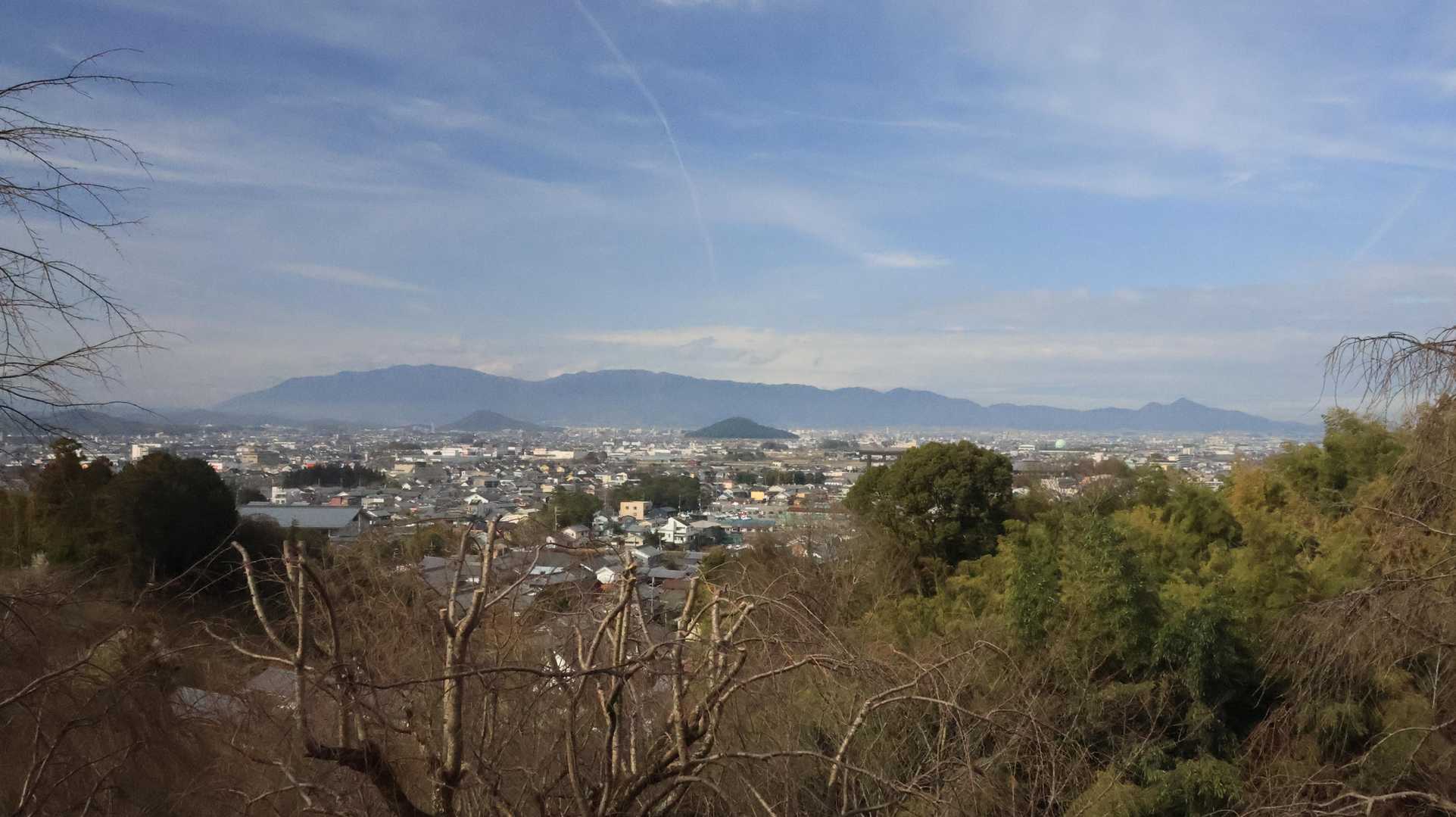 飲食・撮影禁止。大神神社御神体の神聖な三輪山への写真