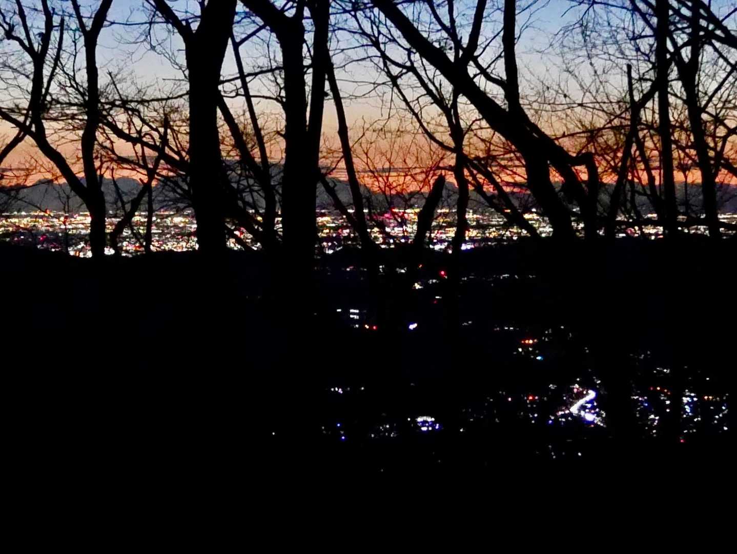 ブラックスタートして何気なく振り返ると素晴らしい夜景が🌃