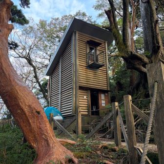 またまた前泊の新高塚小屋🛖 写真撮り忘れ！
6時過ぎに出発、高塚小屋に到着
