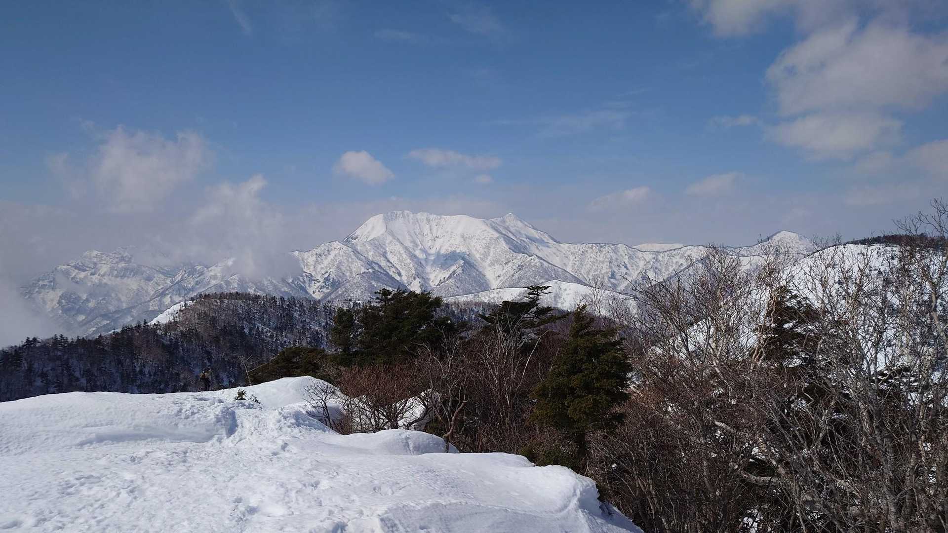 高妻山