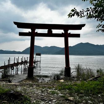 琵琶湖の守り神、厳島神社⛩️はパワースポット