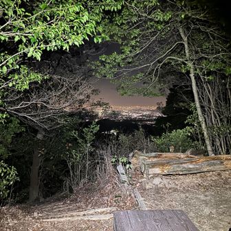 最後の登り返しでみた夜景最高〜