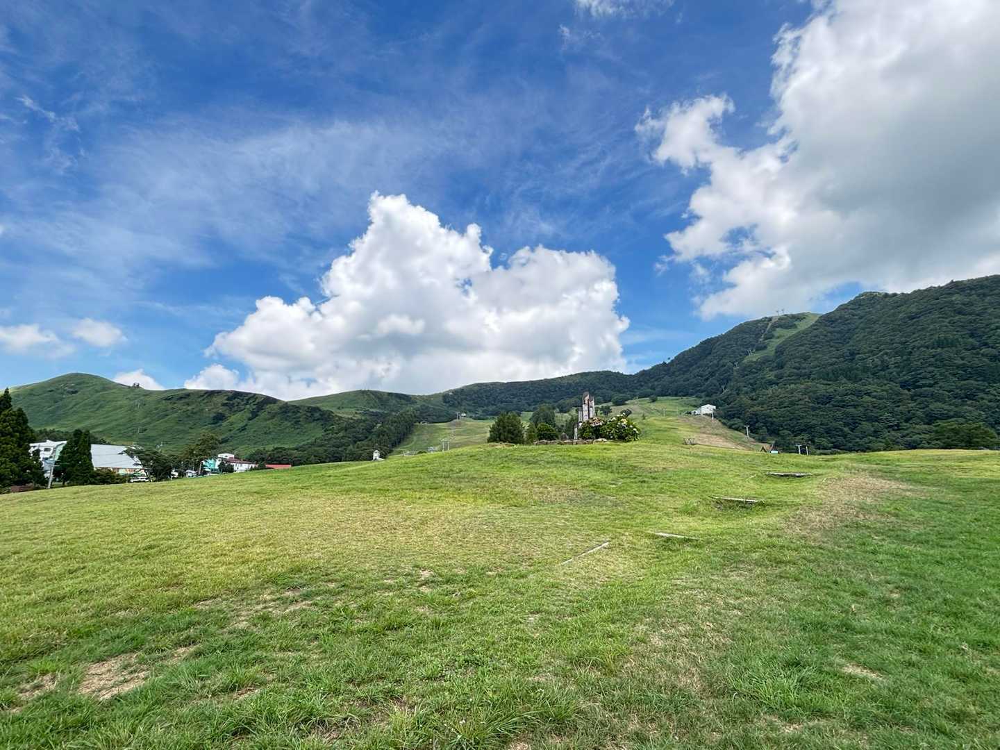 右🚠が鉢伏山山頂
🚠左はしが高丸山山頂
反時計🕰️周回して帰ってくる