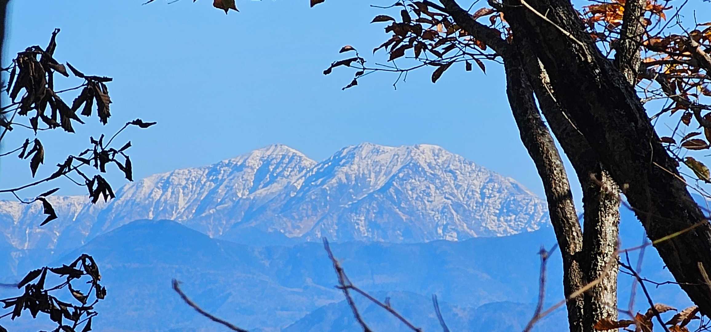 北岳、間ノ岳、農鳥岳？