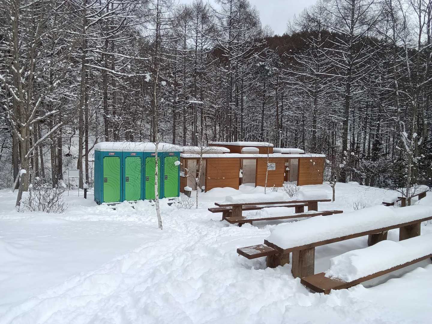 イッキに下山

登山口🚾冬季使用できませんが
きれいな仮設🚾が使えます