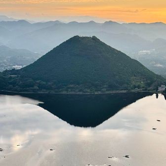 登山道はまともに政治整備されてい
おそらく観光お山と思われる
飯盛山

外輪山回った
最後のお楽しみ⛰️