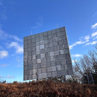 久しぶりに見た反射板