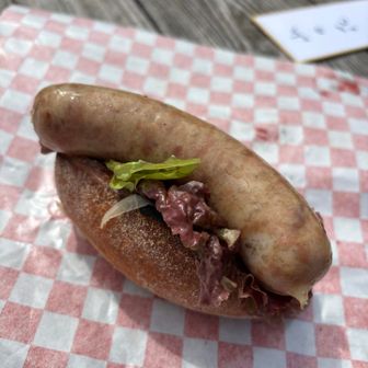 マルクト参加者の方が召し上がってらした『熱々ホットドック🌭』いい匂いにやられた👃