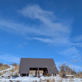まだまだ青い空