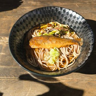 嘉門次そば  (甘露煮イワナ)