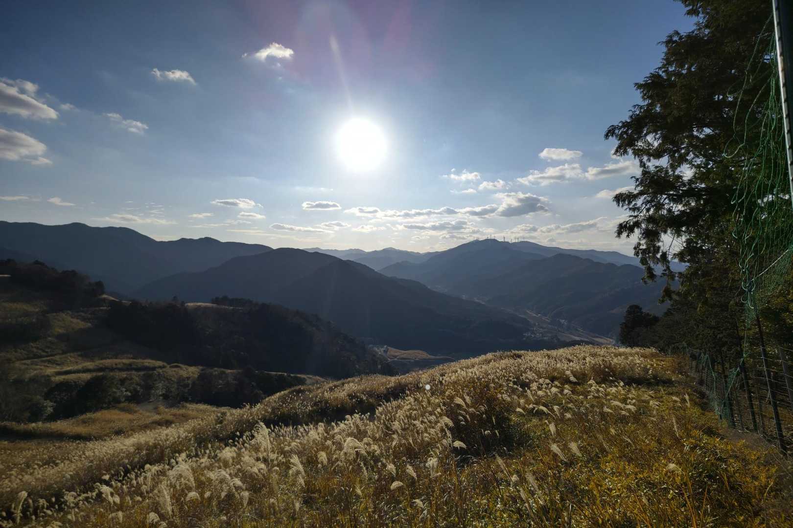 この場所は風も無くて暖かかったです😊
ボケーっと綺麗な景色を眺めていました✌️