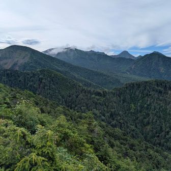 GWに登った、南八ヶ岳方面
今年登った、赤岳や横岳、硫黄岳が見えました。