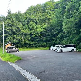 武尊神社駐車場🅿️
夜間は私の車、一台だけでした😅平日なので7時でも空きがあります👍