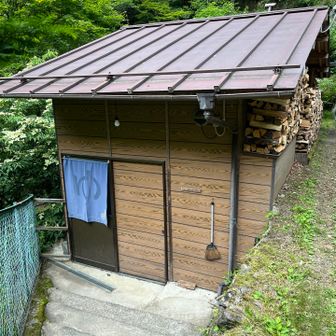 受付け(ココヘリを見せると500円引き)を済ませて温泉♨️
男女交代で偶数の時間が男湯。