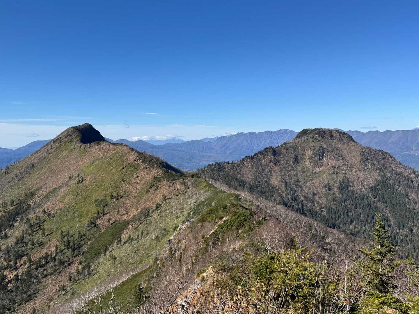 次向かいます
なるほど遠くから見えるのはこの山容ですか