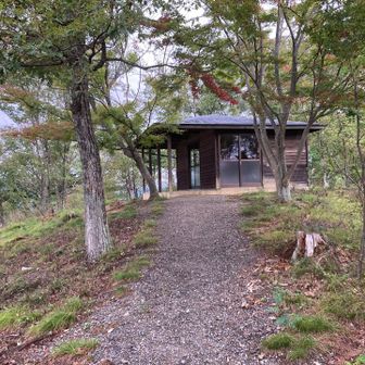 また避難小屋、
整備されてます。