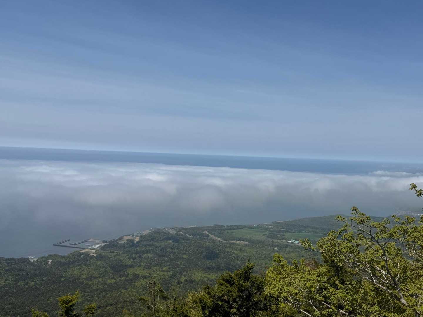 眼下は雲海と海🌊☁️