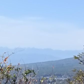 槍ヶ岳が肉眼で何とか見えたけど、写真では... 映っていない😂

(2026/10/30訂正)　写真を拡大すると、うっすら槍ヶ岳が映っているのがわかりました。ご指摘くださったフォロワーさん、有難うございます😄