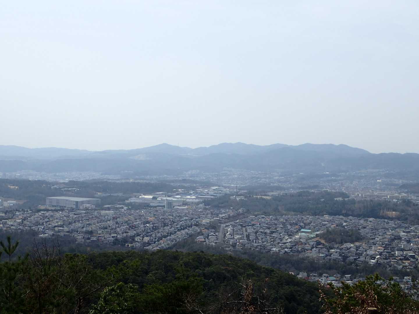 展望台より希望ヶ丘・桜ヶ丘方面